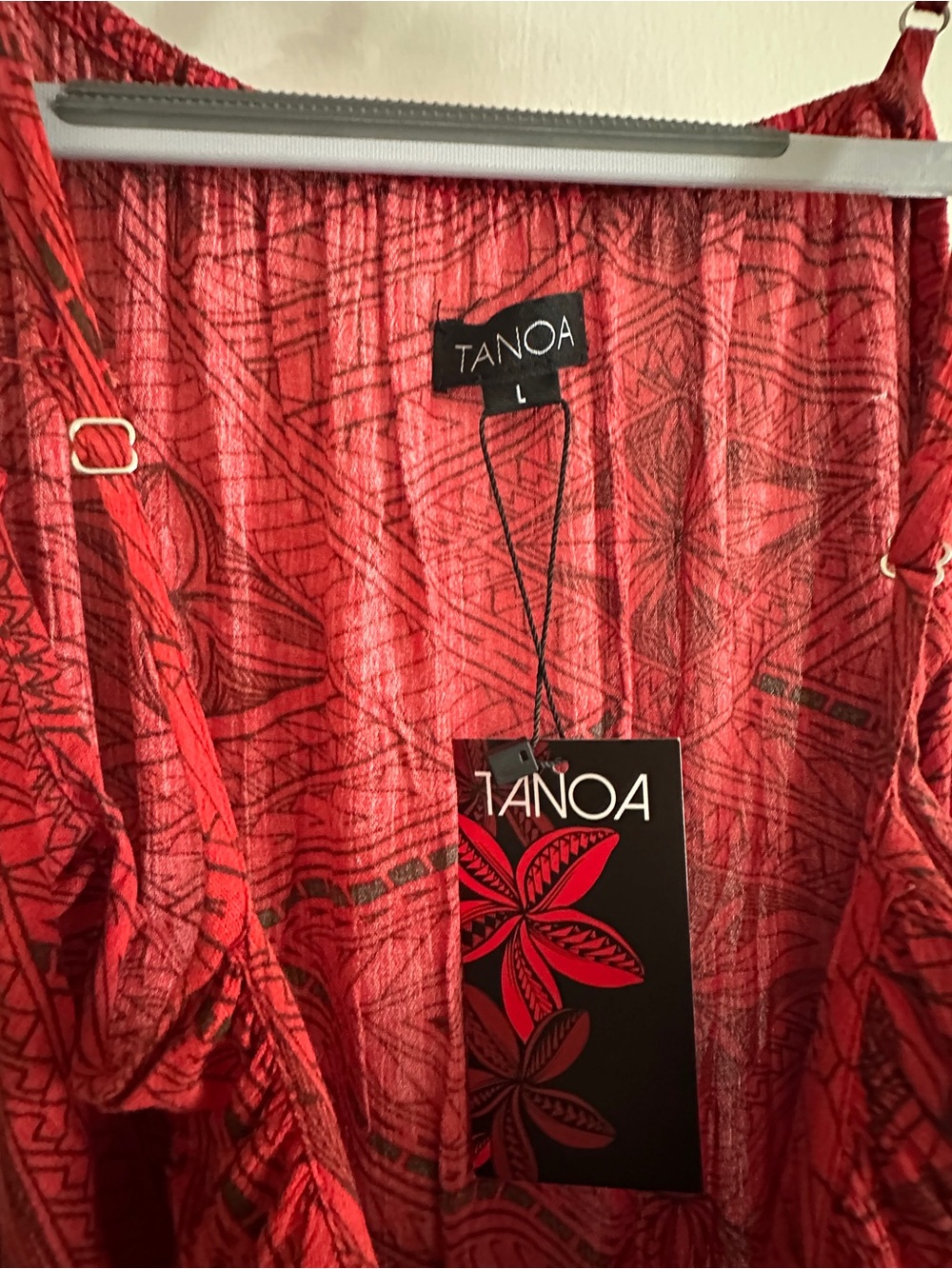Tanoa lole layered Red and black maxi dress with pockets - Picture 2 of 6